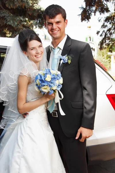 Wedding - bride hugs groom — Stock Photo, Image