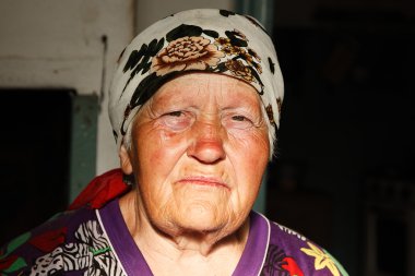 üst düzey kadın yüzü