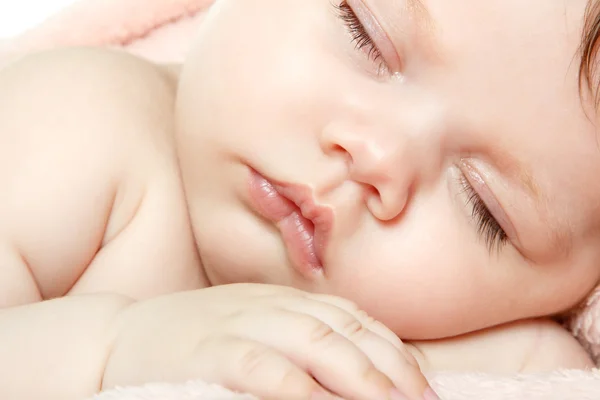 Roztomilé dítě spí — Stock fotografie