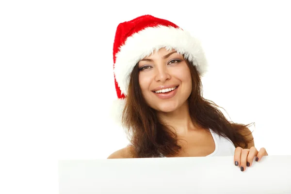 Mujer sonriendo y sosteniendo banner vacío — Foto de Stock