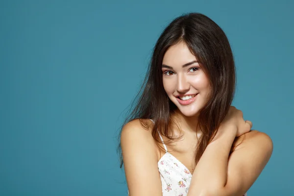 Sorrindo adolescente menina retrato — Fotografia de Stock