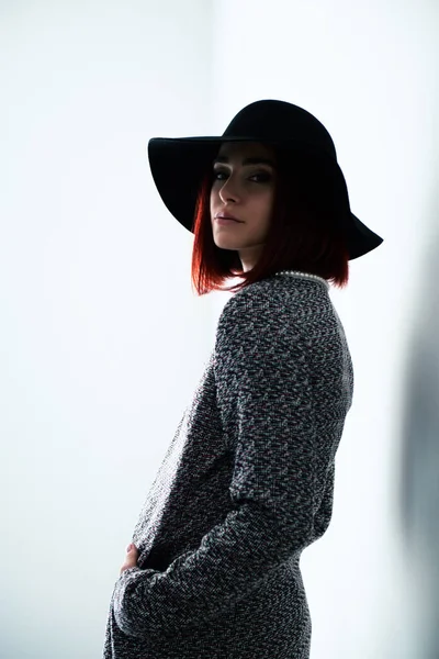 Mysterious Fashion Young Woman Black Hat Indoor Portrait — Stock Photo, Image