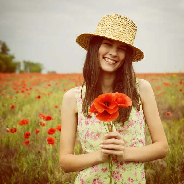 Young Beautiful Woman Wearing Straw Hat Green Dress Walking Poppy — Stock Photo, Image