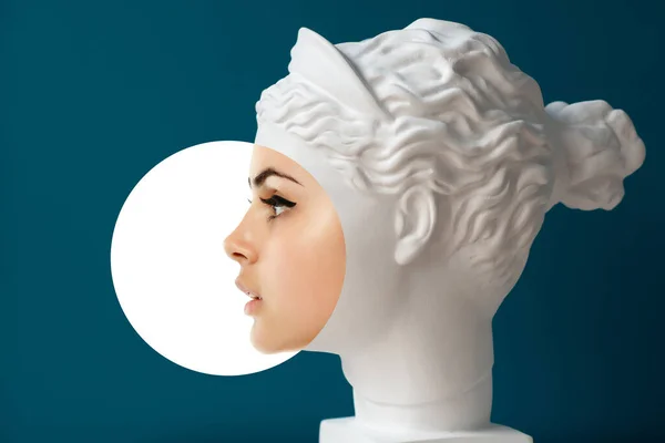 Contemporary Collage Plaster Statue Head Beautiful Woman Profile Antiquity Modernity — Stock Photo, Image