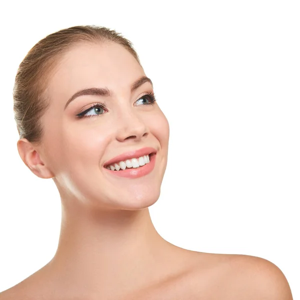 Mujer Atractiva Joven Posando Estudio Feliz Sonriendo Sobre Fondo Blanco —  Fotos de Stock