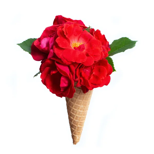 Ice Cream Waffle Cone Bouquet Summer Flowers Red Roses White — Stock Photo, Image