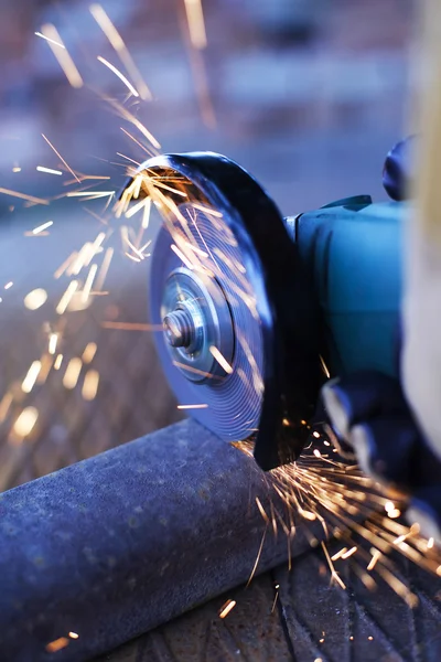 Angle grinder cutting steel — Stock Photo, Image