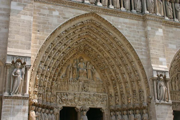 Notre Dame Париж - 4 — стоковое фото