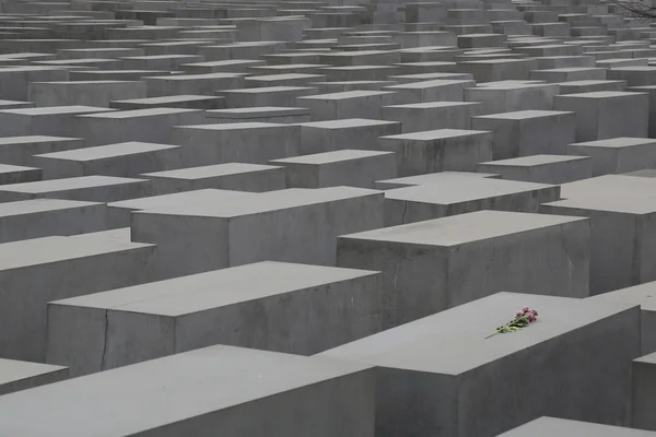 Мемориал Холокоста - 01 — стоковое фото