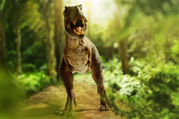 Dinosaurio Tiranosaurio Rex Selva — Foto de Stock