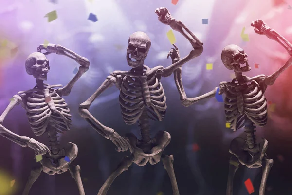 Танец Скелетов Человека Тема Хэллоуина — стоковое фото