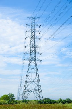 yüksek gerilim kuleleri.