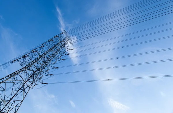 Hochspannungsmasten. — Stockfoto