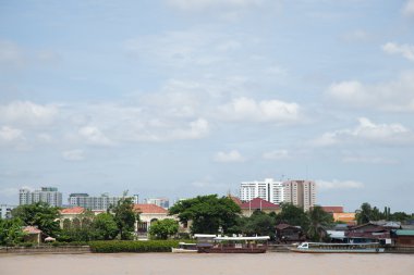 liman ve gökdelenler.