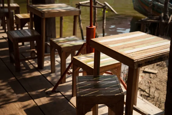 Tische und Stühle. — Stockfoto