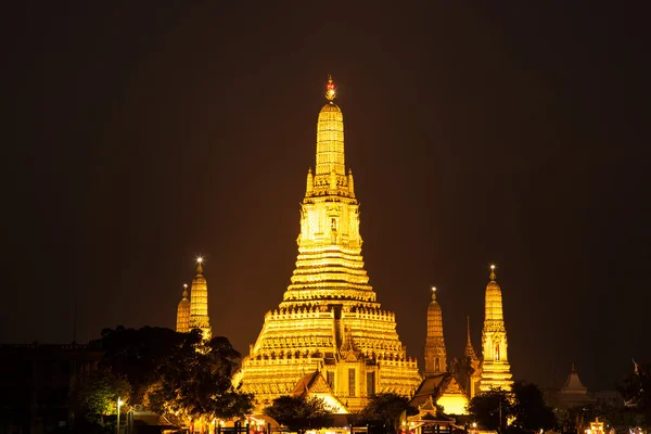 Wat Arun om natten . – stockfoto