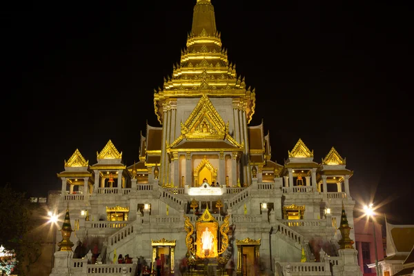Templo buda dourado . — Fotografia de Stock