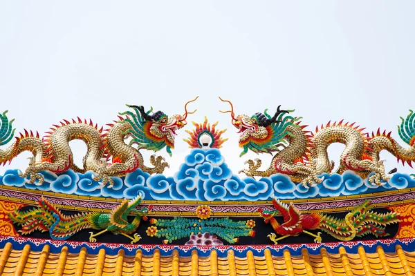 Dragon statue roof. — Stock Photo, Image