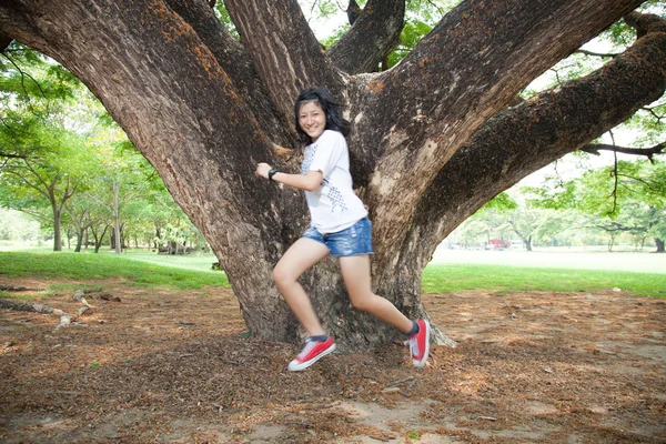 Girl active jumping. — Stock Photo, Image