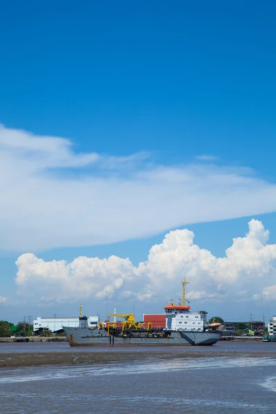 Groot vrachtschip. — Stockfoto