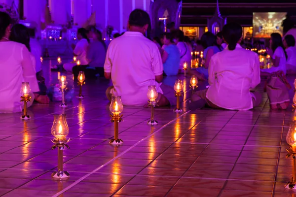 Menschen schlossen sich religiösen Ritualen an. — Stockfoto