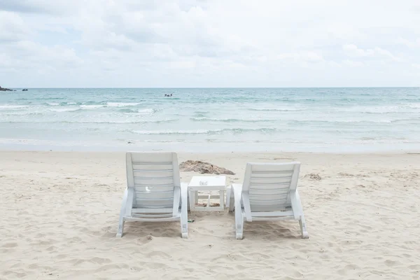 White benches and tables. — Stock Photo, Image