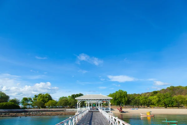 Puente de madera — Foto de Stock