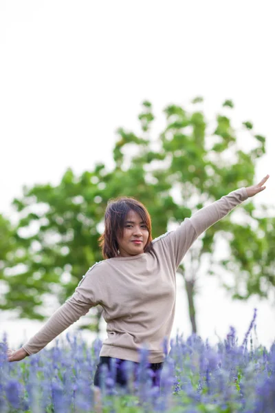 Portrait Asian woman standing. — Stock Photo, Image