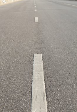 yol yüzeyi ve sembolü