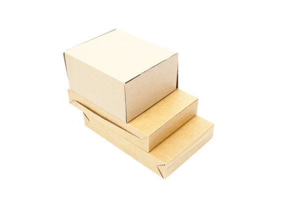 Három barna dobozok elszigetelt fehér alapon. — 스톡 사진