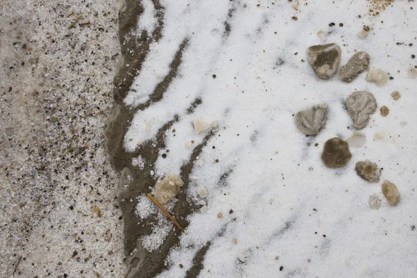 Jde o sedimenty minerálů z soli, skály a vody do nejnižšího bodu na zemi, Mrtvé moře — Stock fotografie
