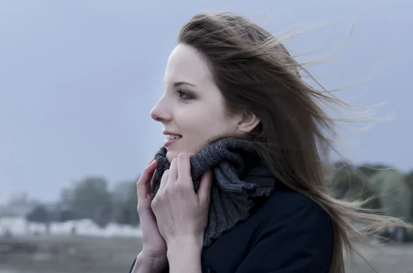 Windy day on the beach — Stock Photo, Image