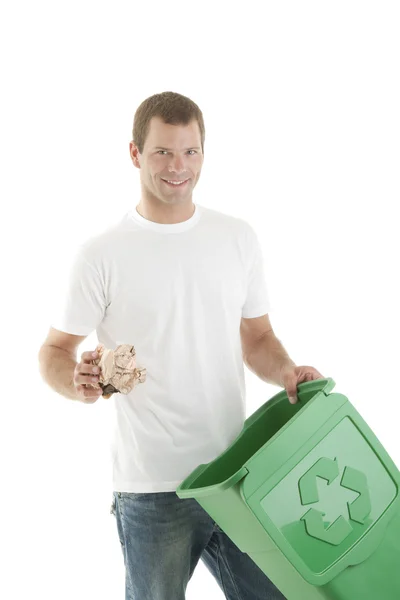 Jeunes hommes recyclant du papier — Photo