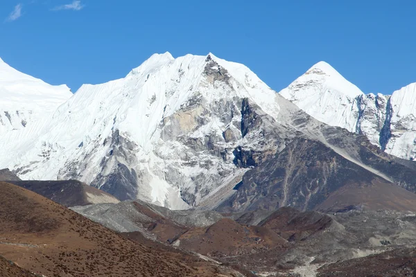 Pico de la isla (Imja Tse) - montaña de escalada popular en Nepal, Himalaya —  Fotos de Stock