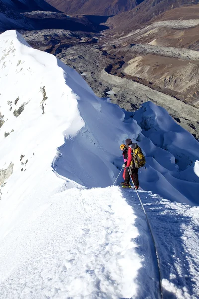 Climbing Island Peak (Imja Tse) in Nepal. Monte vetta . — Foto Stock