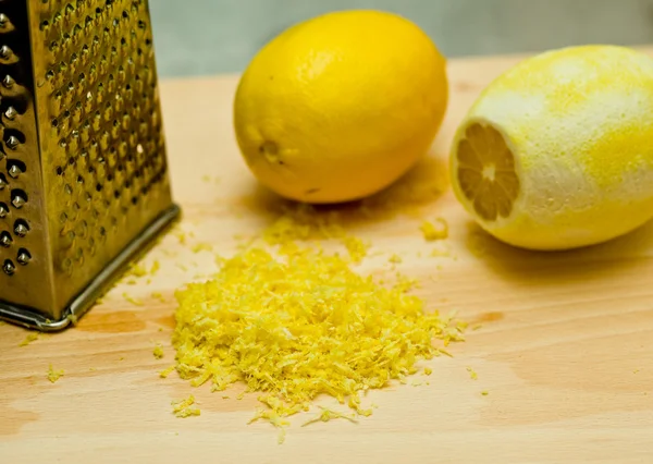 Peeling de citron Images De Stock Libres De Droits
