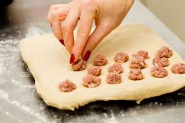 Rus mantı, makarna ve et, el yapımı