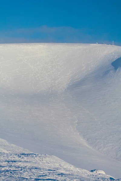Hibiny Zonnige Koude Bergen Sneeuwski Seizoen Kirovsk — Stockfoto