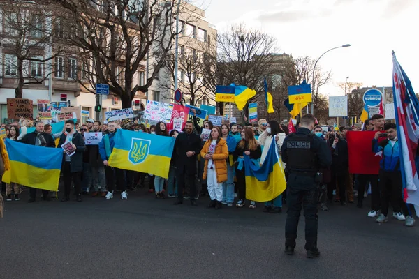 Ruský Konzulát Štrasburk Proti Válce Ukrajině Února 2022 Proti Putinovi — Stock fotografie