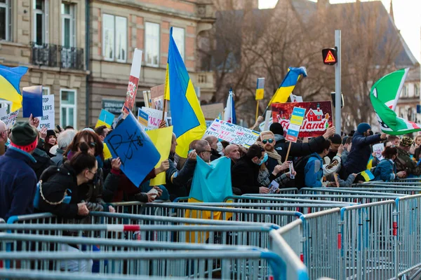 Rus Konsolosluğu Ukrayna Daki Savaşa Karşı Strasbourg Şubat 2022 Putin — Stok fotoğraf
