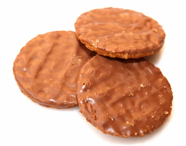 Beyaz üzerine izole çikolatalı bisküviler. — Stok fotoğraf