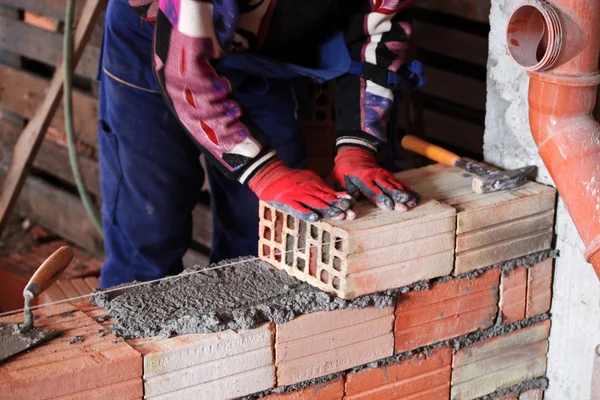 Pedreiro construção pedreiro trabalhador — Fotografia de Stock