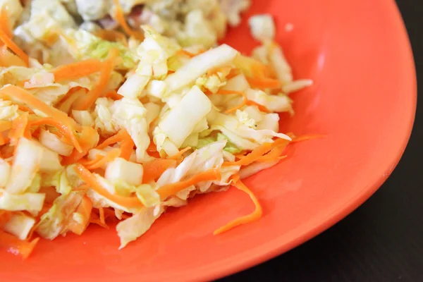 Fresh vegetables salad with cabbage and carrot — Stock Photo, Image