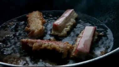 Yengeç eti rulo yaptı