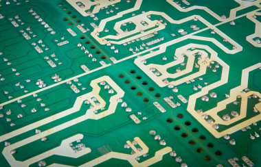 Elektronik devre kartına yakın çekim