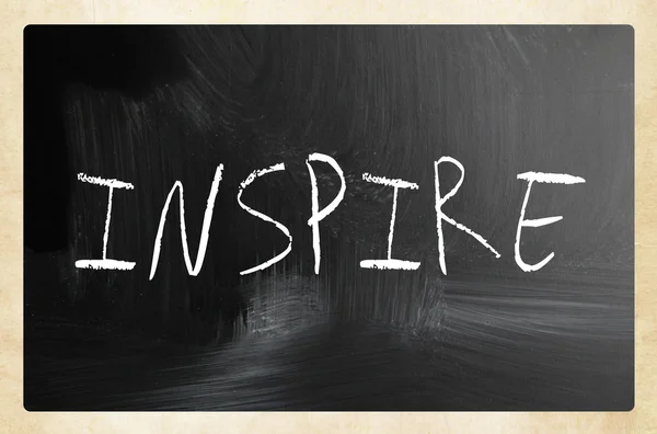 "Inspire "manuscrito com giz branco em um quadro-negro — Fotografia de Stock