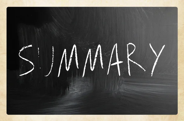 "Summary" handwritten with white chalk on a blackboard — Stock Photo, Image