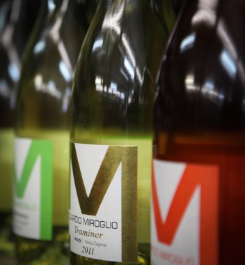 alkollü içki şişeleri