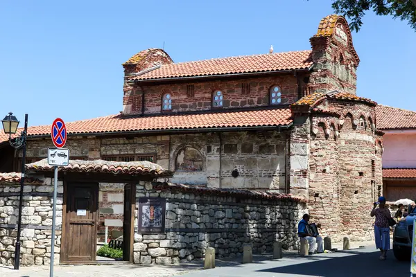 The ruinous of ancient Old church in Nessebar, Bulgaria . — стоковое фото