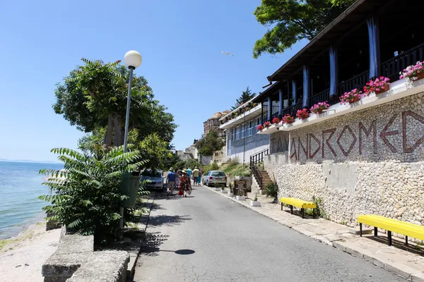 Uitzicht op de stad Oude Nessebar en de zee, Bulgarije — Stockfoto